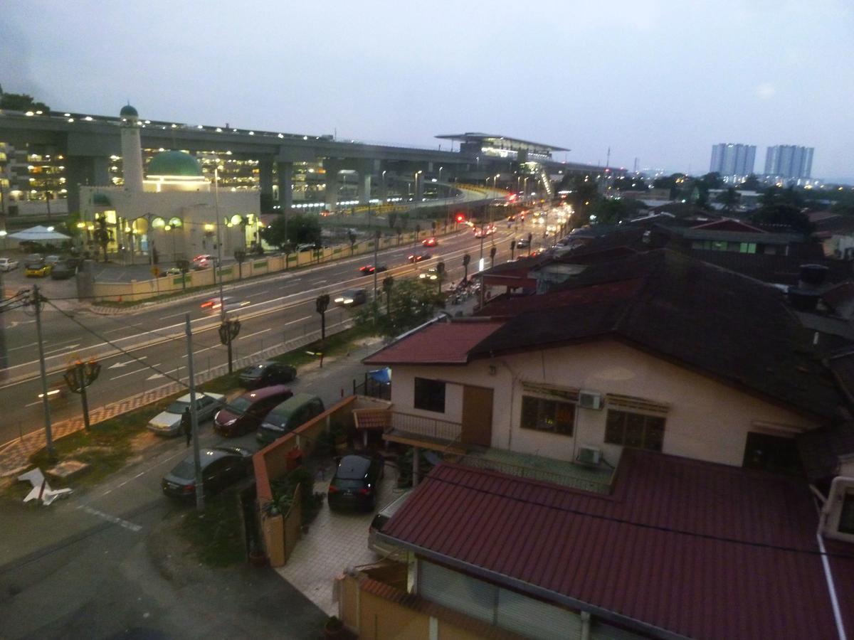 The B'Hotel Kajang Εξωτερικό φωτογραφία